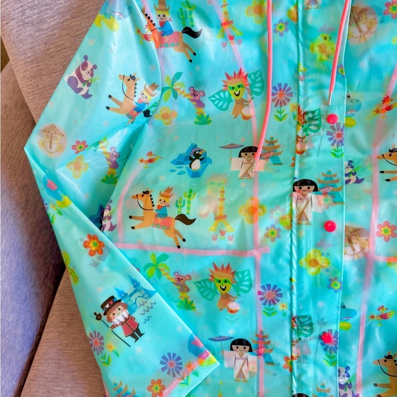 Disney It’s a Small World Women’s Raincoat Sz Large New w/o tags - Picture 2 of 15